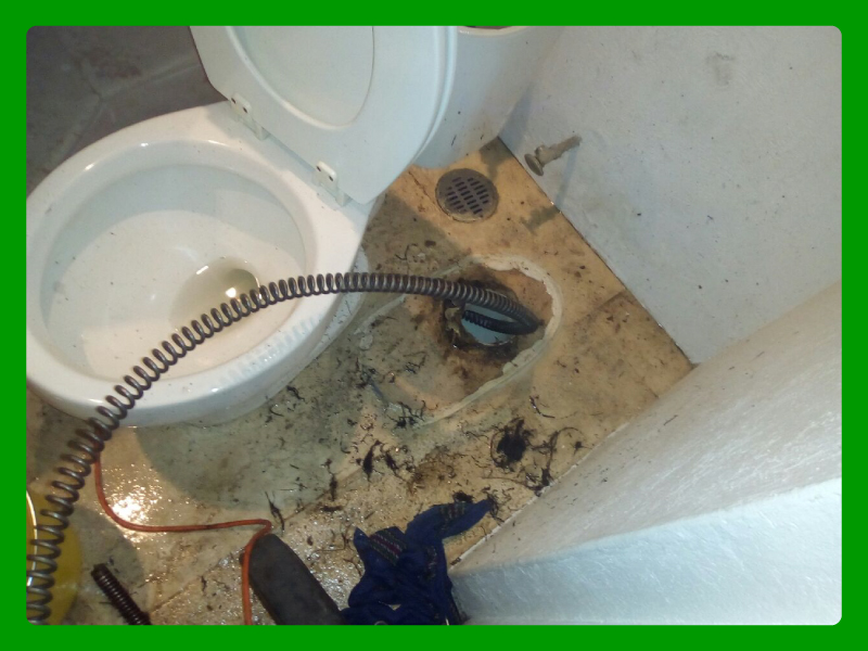 Servicios y Mantenimientos de Plomería con Destape de Drenajes en la